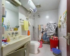 绿港家园4区3居室户型房正采光好不临街新上房源!